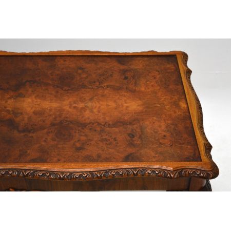 Antiker Nussbaum Burr Coffee Table - Nest