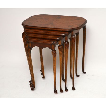 Antikes Nest of Tables aus Walnuss