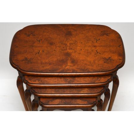 Antikes Nest of Tables aus Walnuss