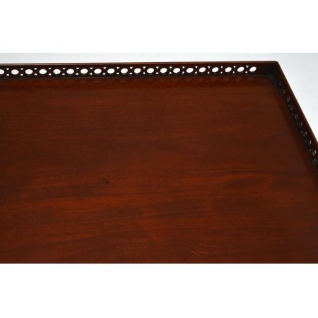 Antiker chinesischer Chippendale-Stil Couchtisch