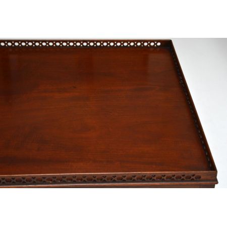 Antiker chinesischer Chippendale-Stil Couchtisch