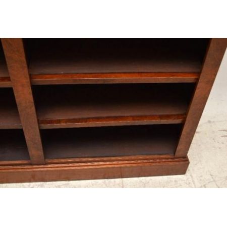   Offenes Antique Victorian Burr Walnut  Regal 