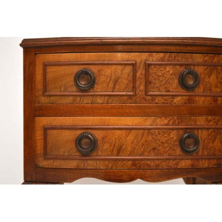 Antiker Queen Anne Ahorn-Nussbaum Beistelltisch