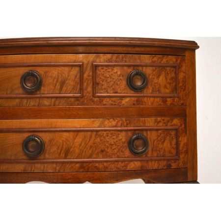 Antiker Queen Anne Ahorn-Nussbaum Beistelltisch