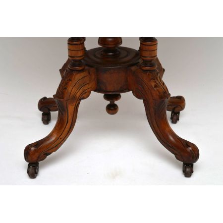 Antiker „Victorian“ Intarsien Nussbaumtisch