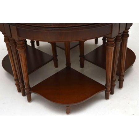 Antiker Georgean Couchtisch Nest aus Mahagoni