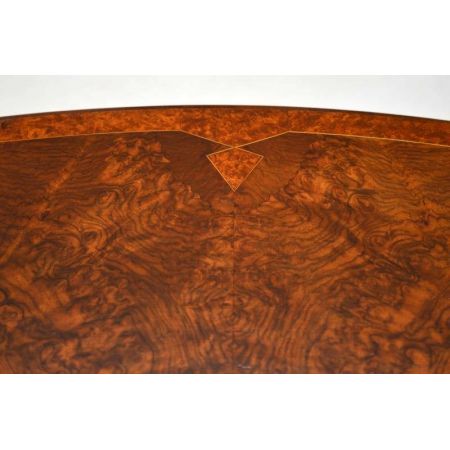 Antiker Victorian Nussbaum Esstisch