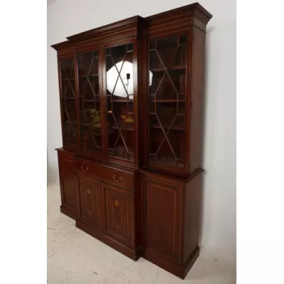  Breakfront Bookcase  im Antique georgianischen Stil  mit viel Intarsien   aus Mahagoni 