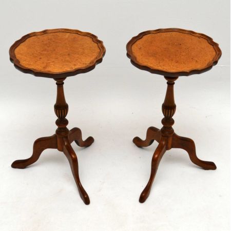 Paar Antike Tische / Burr Walnut Wine Tables