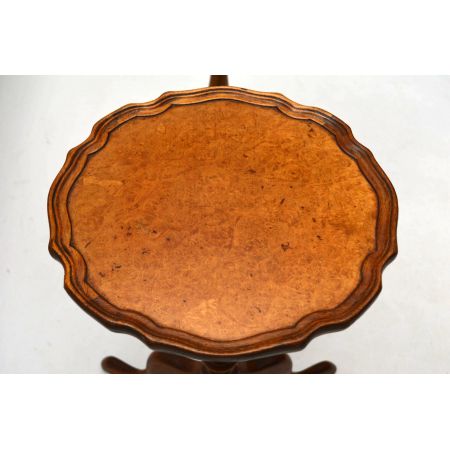 Paar Antike Tische / Burr Walnut Wine Tables
