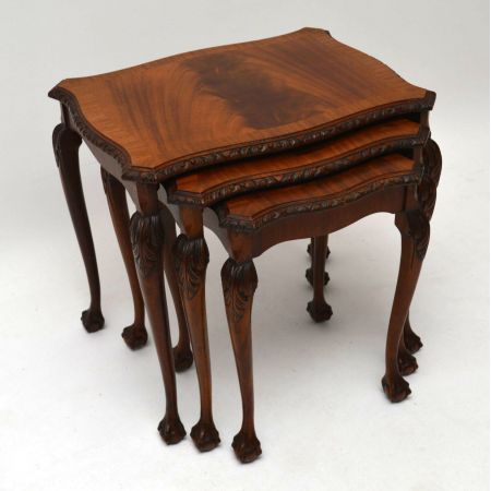 Antique Queen Anne Style Mahogany Nest of Tables