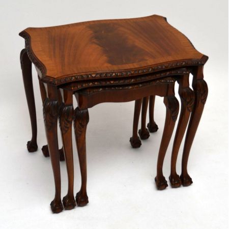 Antique Queen Anne Style Mahogany Nest of Tables