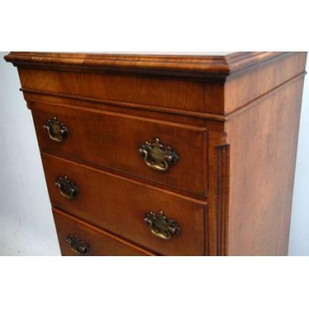 Antike Walnuss Kommode