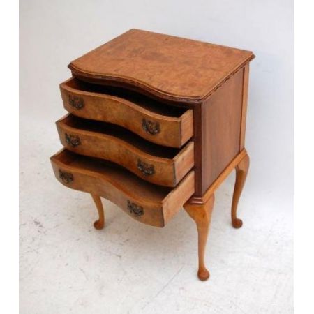 Antike Kommode - Queen Anne