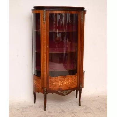 Cabinet Vitrine halbrund mit Samteinlage