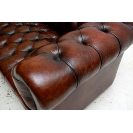 "Victorian" Chesterfield Sofa Ledersofa