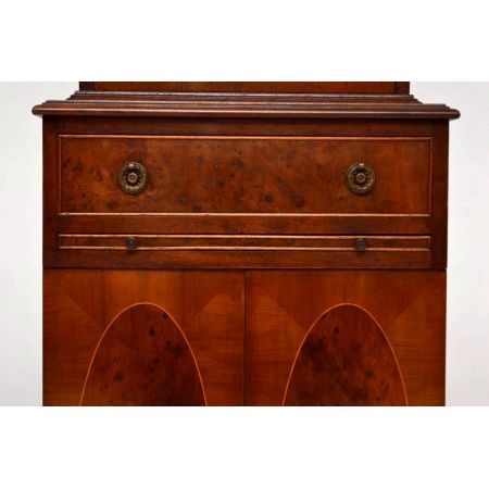 Antikes kompaktes Bookcase