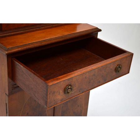 Antikes kompaktes Bookcase