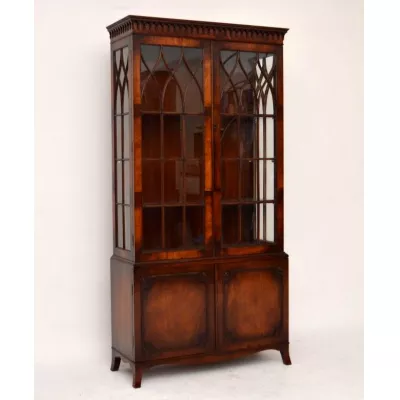 Antikes Flame Mahogany Bookcase