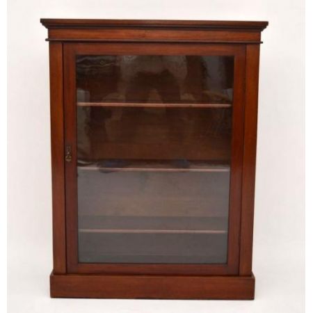 Kleines antikes Bookcase Bücherregal