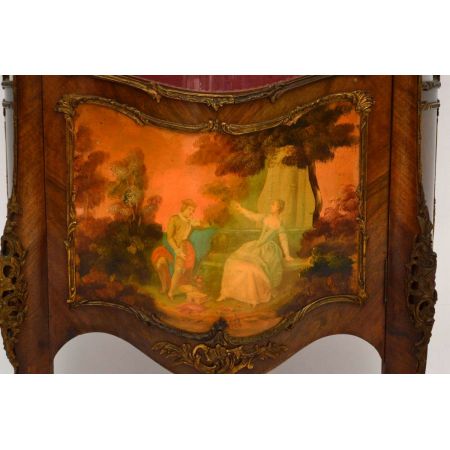 Erstklassige antike Vitrine