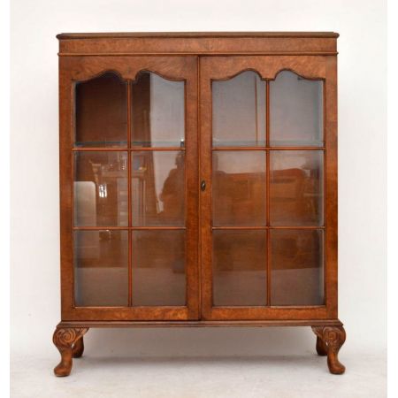 Antike Vitrine von 1930