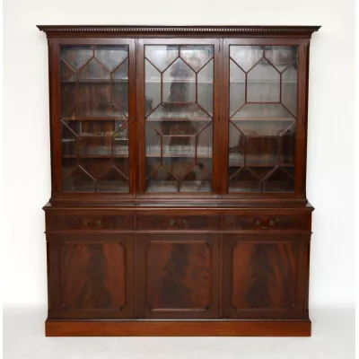 Großes antikes Bookcase Bücherschrank