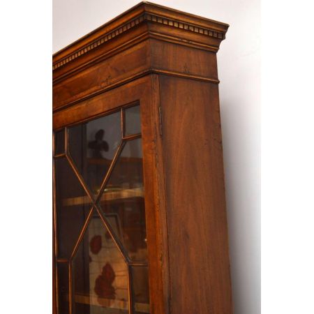 Außergewöhnliches Breakfront antik