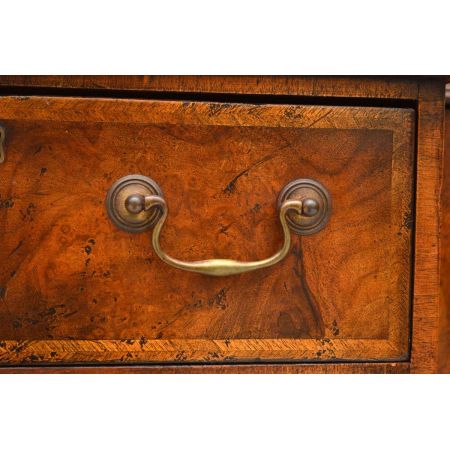 Außergewöhnliches Breakfront antik