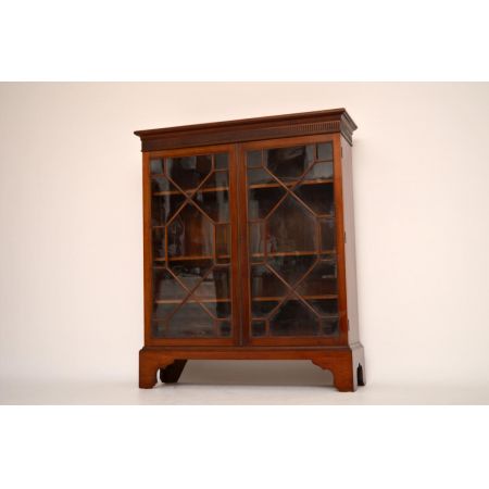 Antike Astral-Verglaste Mahagoni Vitrine