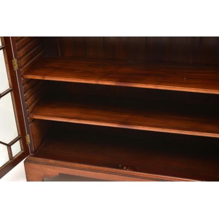 Antike Astral-Verglaste Mahagoni Vitrine