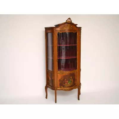 Antike französische vergoldete „Vernis Martin“ Vitrine