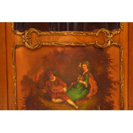 Antike französische vergoldete „Vernis Martin“ Vitrine