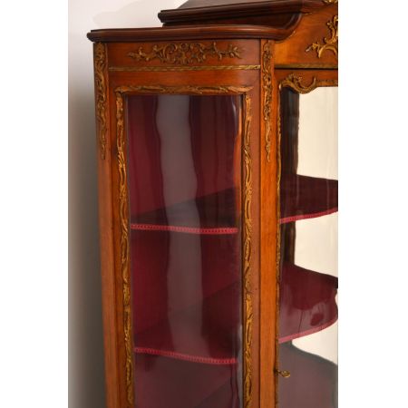 Antike französische vergoldete „Vernis Martin“ Vitrine