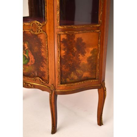 Antike französische vergoldete „Vernis Martin“ Vitrine