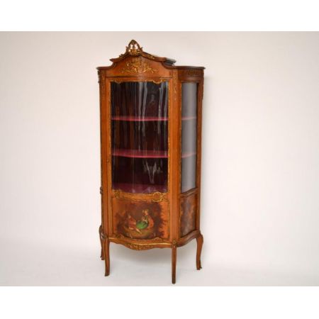 Antike französische vergoldete „Vernis Martin“ Vitrine