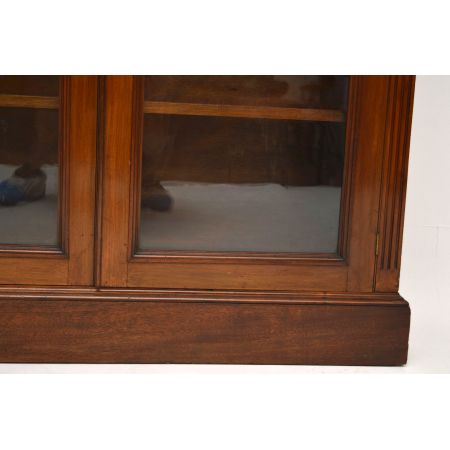 Antikes Victorian Mahagoni Bücherregal mit Türen