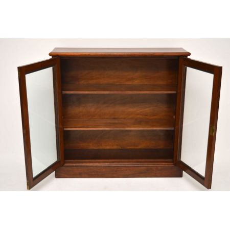 Antikes Victorian Mahagoni Bücherregal mit Türen