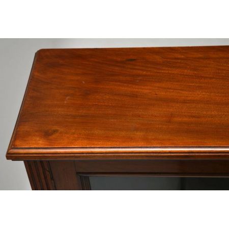 Antikes Victorian Mahagoni Bücherregal mit Türen