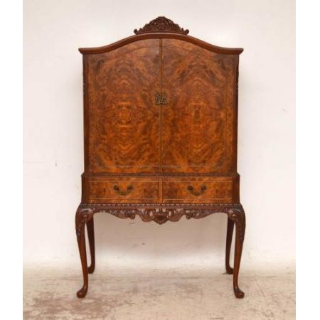 Antikes Cocktail Cabinet