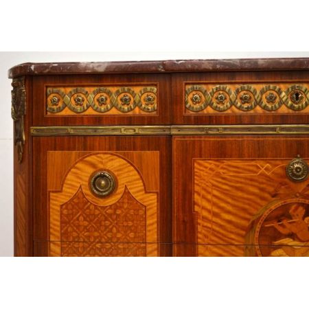 Antike opulente Kommode 