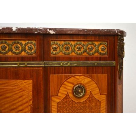 Antike opulente Kommode 