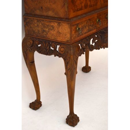 Antike Queen Anne Hausbar Schrank