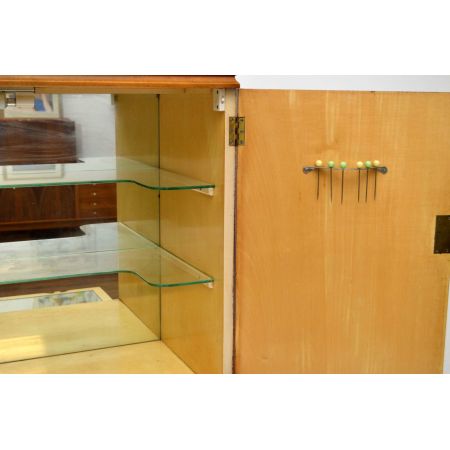 Antike Queen Anne Hausbar Schrank