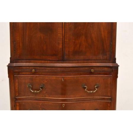 Antiiker  Flammen  Mahogany  Chest Linnenpress  on Chest