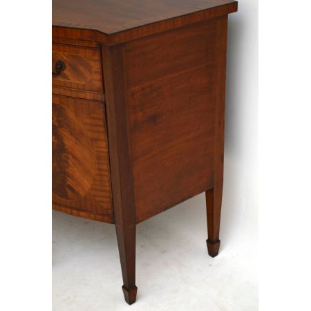 Antikes Bowfront Kommode