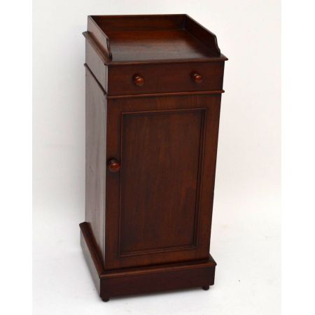 Antiker Victorian Mahagoni Cupboard