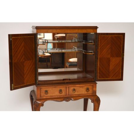 Antikes Burr Walnuss Cocktail Schrank