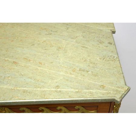 Antiker schwedischer neoklassischer Intarsien Gilt Schrank