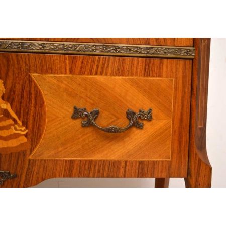 Antike schwedische Intarsien Kommode mit Marmor Oberfläche